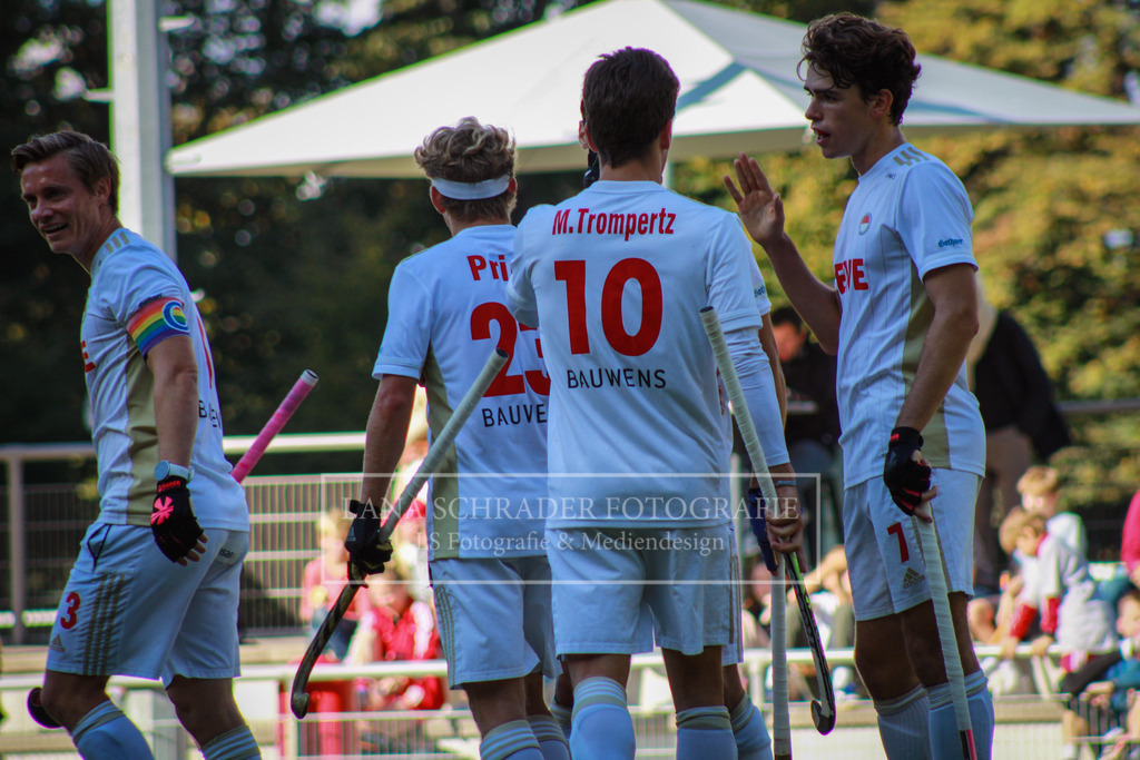 Rot - Weiß Köln - Münchner SC 25.09.22-24 | lanaschraderfotografie - Realisiert mit Pictrs.com