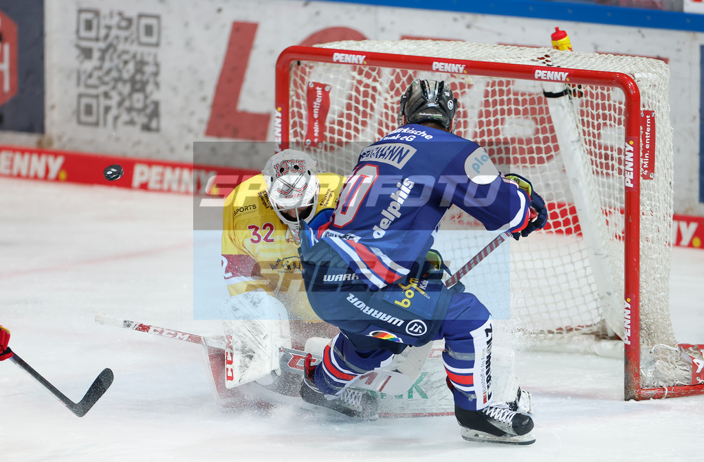 Iserlohn Roosters - Duesseldorfer EG | 
DEL: Iserlohn Roosters - Duesseldorfer EG - Realisiert mit Pictrs.com
