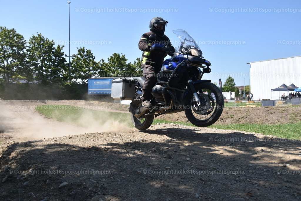 DSC_0172 | Sportfotografie , Motorsport, Motoross, Reitsport, Mointainbike, Enduro,
Landschaft , Outdoor, Eventfotografie, Landschaft, Bilder online bestellen - Realisiert mit Pictrs.com