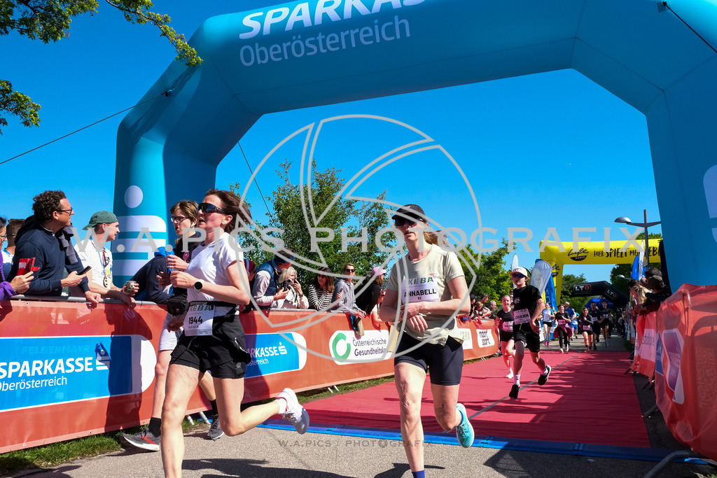 ..... | LINZ,AUSTRIA,27.April 24, Int. 3 Brückenlauf Linz  , Image shows: Photo: WAPICS / Michael ring