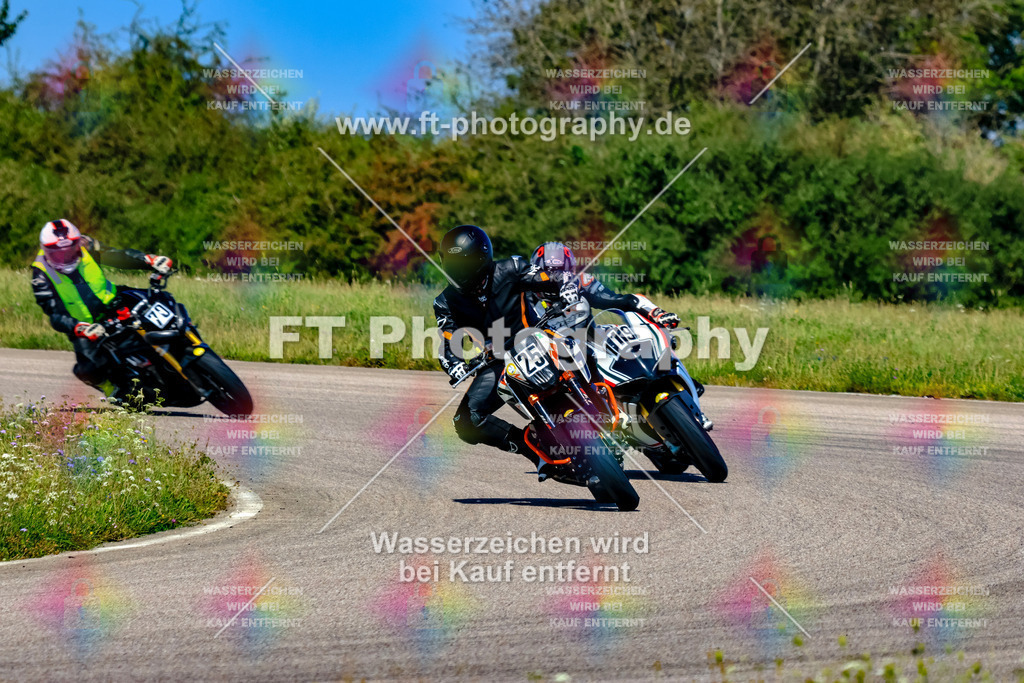 025-3336 | Hier findet Ihr Bilder von Touristenfahrten auf der Nürburgring Nordschleife oder von anderen Veranstaltungen die ich besucht habe. Viel Spass beim Durch Schauen 