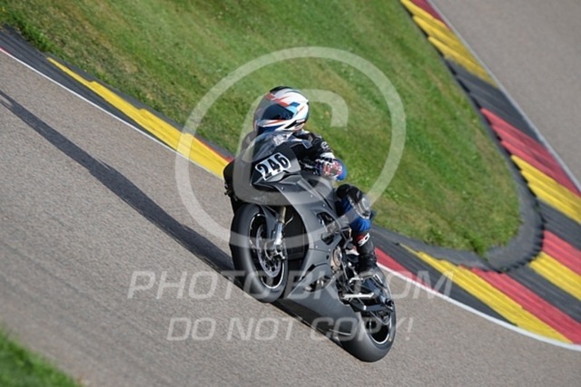 2024_08_26_PBK_14669 | Sportfotografie; SlowMotion; Video; Rennstrecke; Hafeneger; Speer; Racing; RSE; BMW; CBO; Trackday; Motorsportarena; Hockenheimring; Brno; Most; Barcelona; Valencia