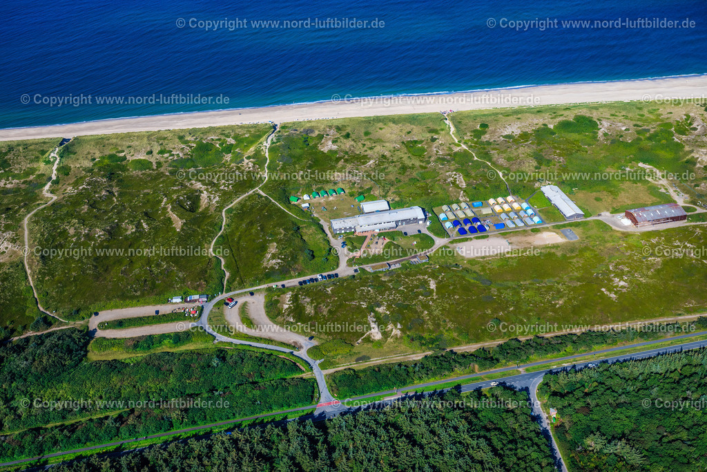 Sylt_Westerland_Djh_Jugendherberge_Westerland_Dikjen_Deel_ELS_7395280824 | SYLT 28.08.2024 Gebäude der Jugendherberge " Westerland DJH Jugendherberge Dikjen Deel " an der Straße Dikjen-Deel in Sylt an der Nordsee im Bundesland Schleswig-Holstein, Deutschland. // Building the hostel " Westerland DJH Jugendherberge Dikjen Deel " on street Dikjen-Deel in Sylt at the North Sea in the state Schleswig-Holstein, Germany. Foto: Martin Elsen