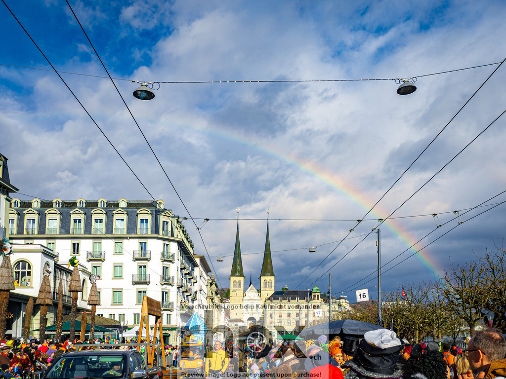 Fritschi-Umzug Luzern 2026 | Foto-Standort: Schweizerhof Luzern - Realisiert mit Pictrs.com