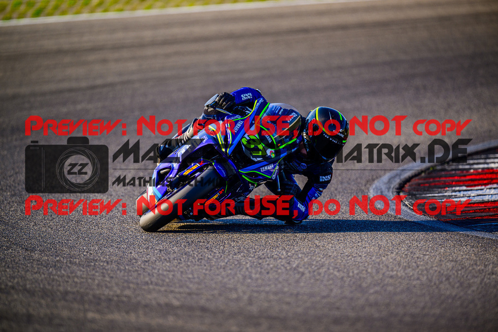 MaZZes_FotoMatrix_240831_6007705_2338 | R7