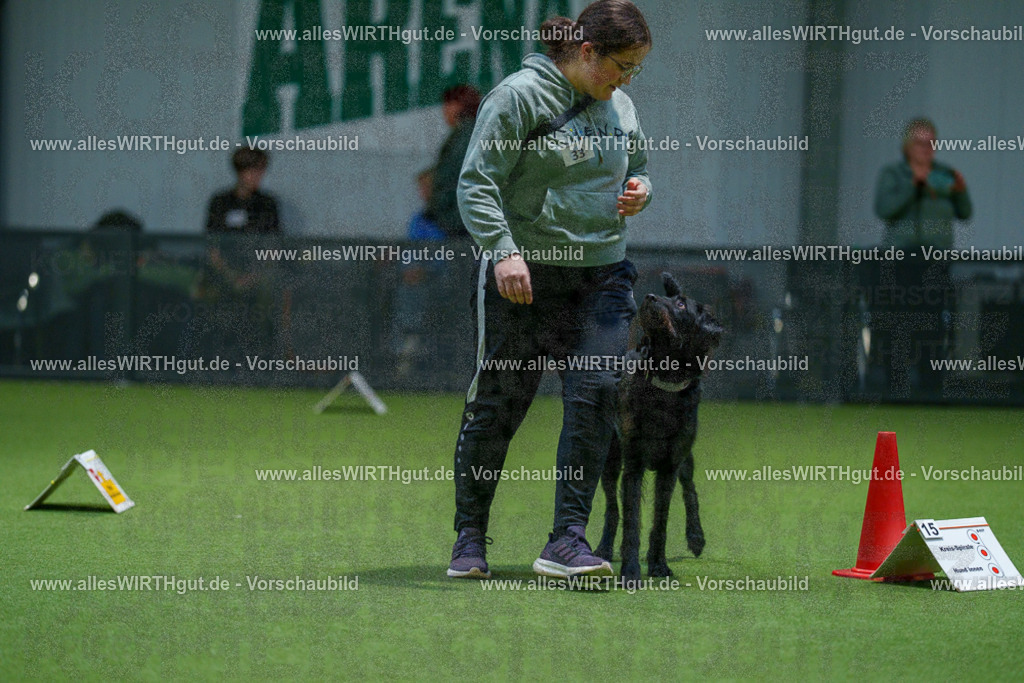 7R505831 | Professionelle Tierfotografie in Mönchengladbach von Daniel Wirth (allesWIRTHgut). Liebevolle & natürliche Bilder von Hunden & Katzen für unvergessliche Erinnerungen.