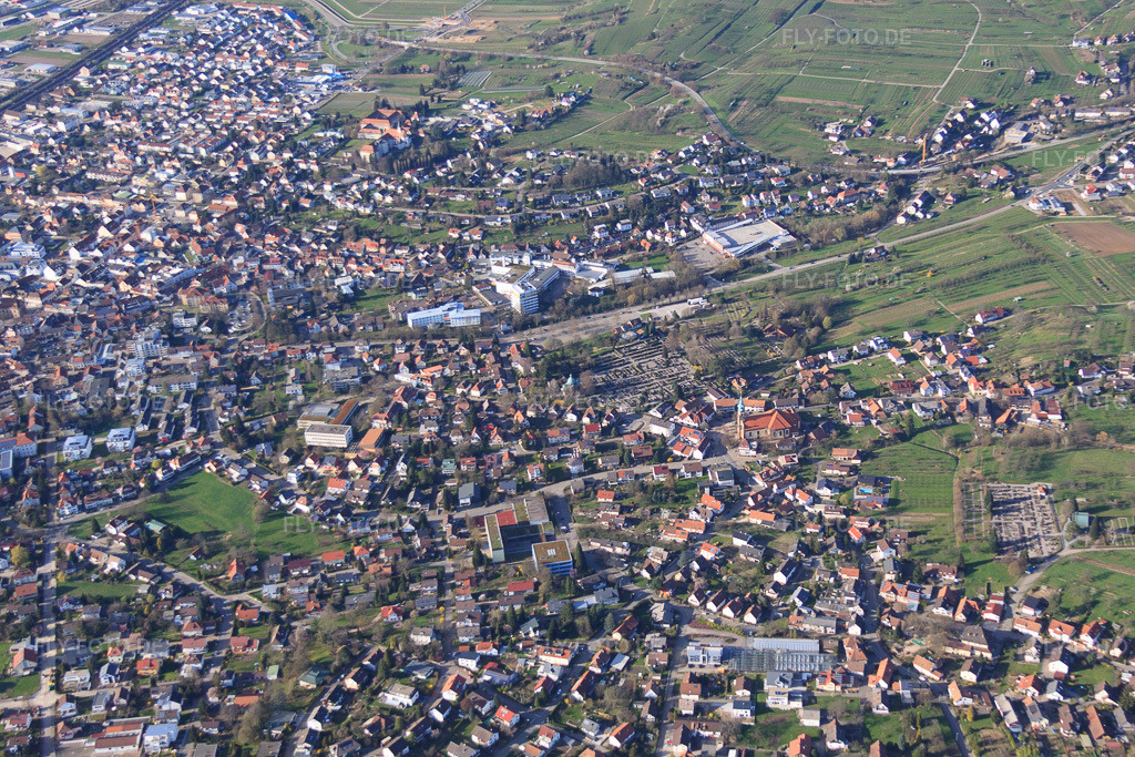 Luftbild: Ortsansicht von Südosten im Ortsteil Kappelwindeck in Bühl im Bundesland Baden-Württemberg in Deutschland. Foto: IMG_56328.jpg vom 14.04.2013 durch Werner Riehm/FLY-FOTO.de – Auflösung des Originals: 4577 x 3051 px