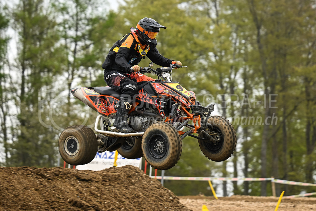 Motocross Schlatt bei Winterthur - 30. April 2023 | #95 Hagenbuch Stefan aus Hilfikon (CH) auf KTM Sxf 450 in der Kategorie Quad am Motocross Schlatt bei Winterthur, 30. April 2023. 
Instagram: @mx_schlatt | @mc_wila | @sam_schweiz
Bild: Sportfotografie Markus Aeschimann | www.markus-aeschimann.ch - Realisiert mit Pictrs.com