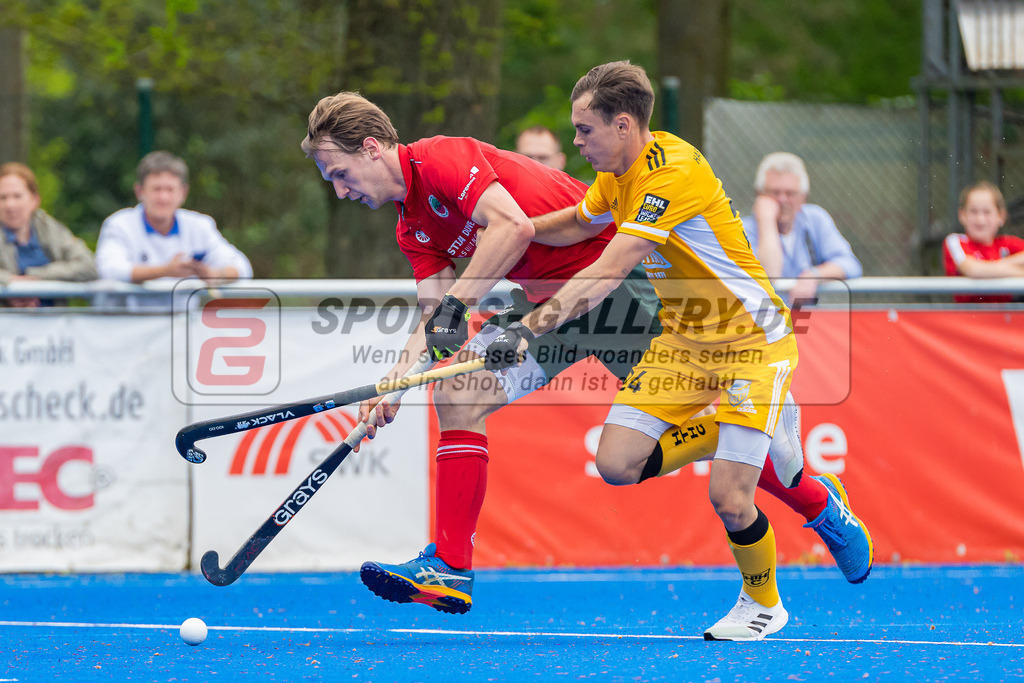 HK_20230507_107942 | 1. Bundesliaga Herren Creefelder HTC - Harvestehuder THC  am 7.5.2023 Crefelder HTC ( CHTC ), Krefeld  , Linus Michler ( Crefelder HTC #7 ) , Habif Thomas ( Harvestehuder THC #24 )