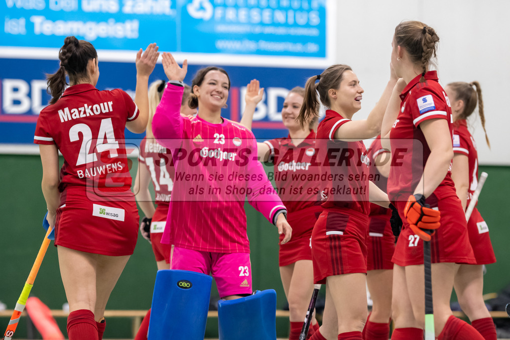 SFE_20221218_0029 | 1. Bundesliga Hockey Damen Rot-Weiss Köln - Crefelder HTCa am 18.12.2022 in Köln (KTHC Stadion Rot-Weiss Köln Tennis and Hockey Club), Photo: Stephan Fehrmann 2022 (Sports-Gallery),Lisa Höllriegl ( Torfrau Rot-Weiss Köln #23 )