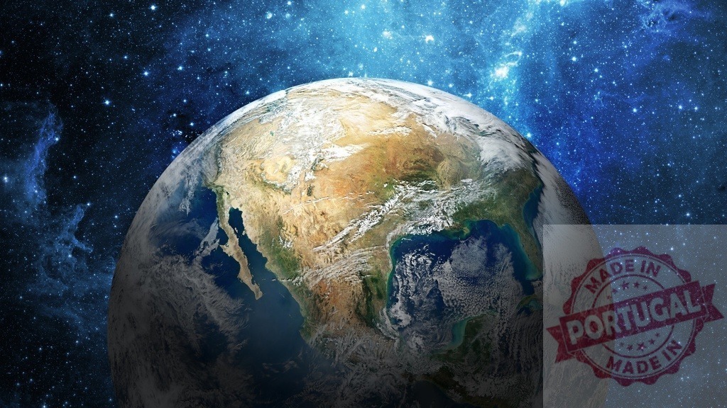 Earth planet rotating showing North America in outer space | Earth planet rotating showing North America and a starry blue universe background - Realisiert mit Pictrs.com