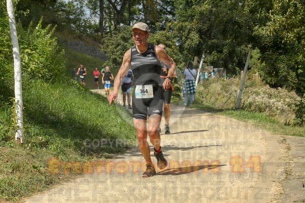 250824_1334_EX1_2828 | Sportfotografie im Rhein-Sieg Kreis, Köln, Bonn, NRW, Rheinland Pfalz, Hessen, etc. Unser Tätigkeitsfeld umfasst den Laufsport vom Volkslauf über den Marathon, Duathlon, Triathon bis zum Ultralauf wie Kölnpfad Ultra oder Schindertrail.