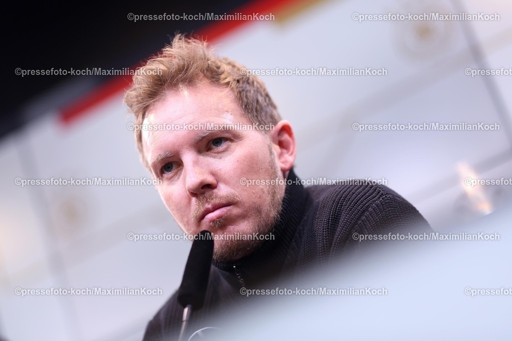 DFB22032501066 | 22.03.2025, Fußball, Abschlusstraining und Pressekonferenz vor dem Nations League  Viertelfinale Deutschland - Italien, Signal Iduna Park, Saison 2024 2025: Bundestrainer Julian Nagelsmann (GER) DFB regulations prohibit any use of photographs as image sequences and or quasi-video.