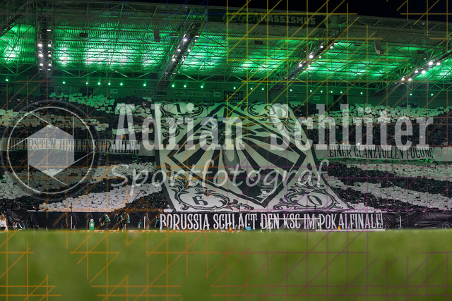 Borussia Mönchengladbach vs Karlsruher SC - DFB-Pokal 2. Runde | Mönchengladbach, Deutschland, 28.10.25:   die CHoreo von Borussia Mönchengladbach vor dem Spielwaehrend des Spiels der DFB-Pokal 2. Runde zwischen Borussia Mönchengladbach vs Karlsruher SC im Stadion im Borussia Park(Foto von Brauer-Fotoagentur / Adrian Schlueter)
