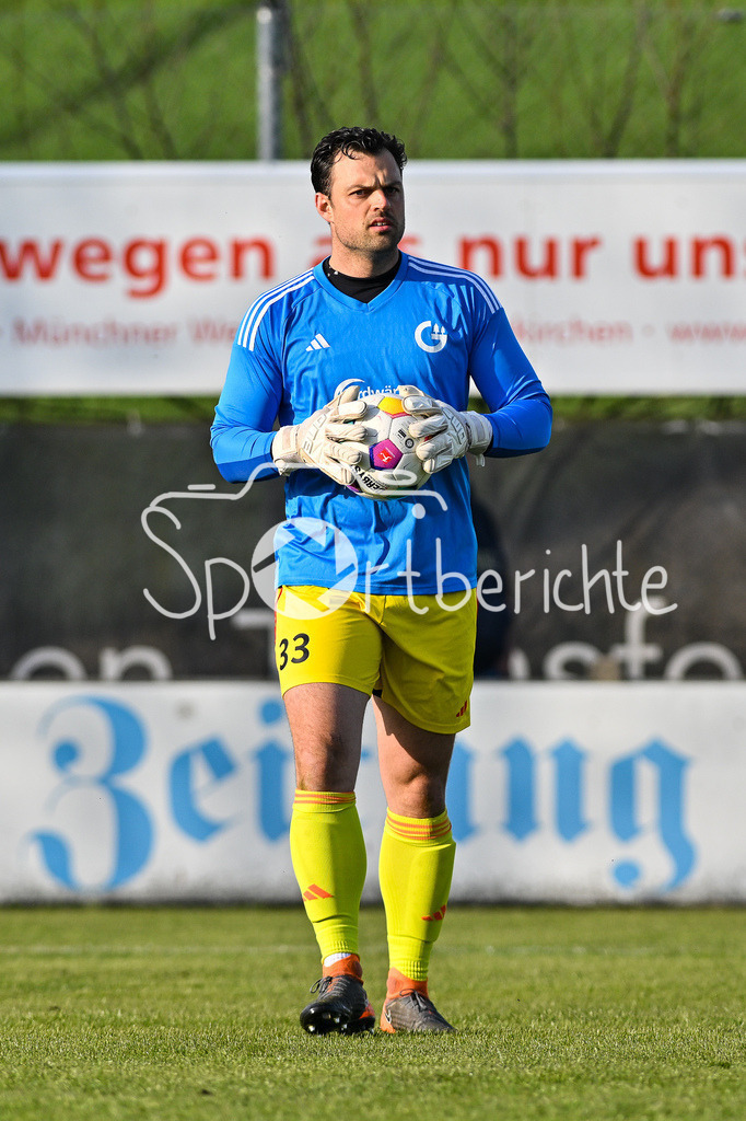 FC Pipinsried - TSV Grünwald | Im Bild Stefan MARINOVIC (TSV Gruenwald 33) / Einzelfoto / Freisteller / Bayernliga Sued: FC Pipinsried - TSV Gruenwald, Kuechenstadel Arena am 11.04.2025