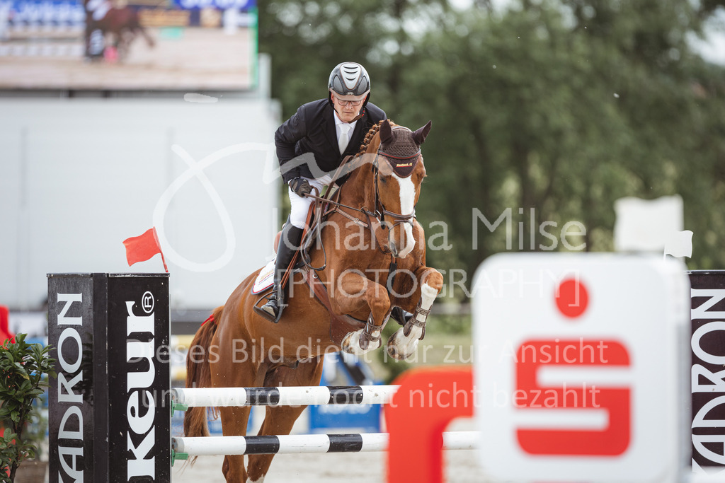 220610_PfSpTa_L-Spr-202 | Lützower Pferdesporttage 2022
L-Springen geschlossen
10.06.2022