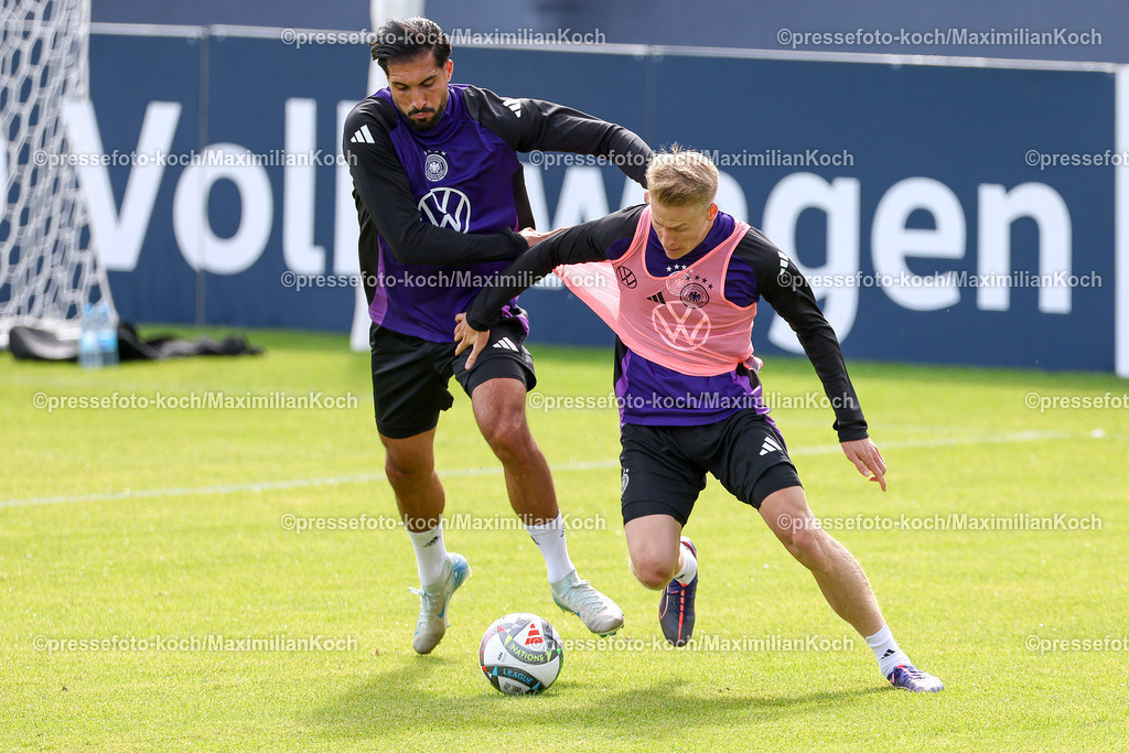 DFB08092401032 | 08.09.2024, Düsseldorf, Fußball, öffentliches Training Nationalmannschaft Deutschland,  Paul-Janes-Stadion: Zweikampf Emre Can (GER #23) Chris Führich (GER #11)DFB regulations prohibit any use of photographs as image sequences and or quasi-video.