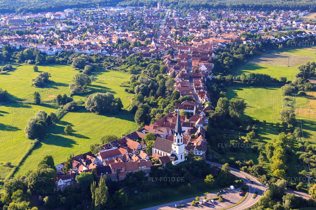 Luftbild: Hinterstädel / Ludwigstraße von Süden in Jockgrim im Bundesland Rheinland-Pfalz in Deutschland. Foto: IMG_30858.jpg vom 31.07.2010 durch Werner Riehm/FLY-FOTO.de