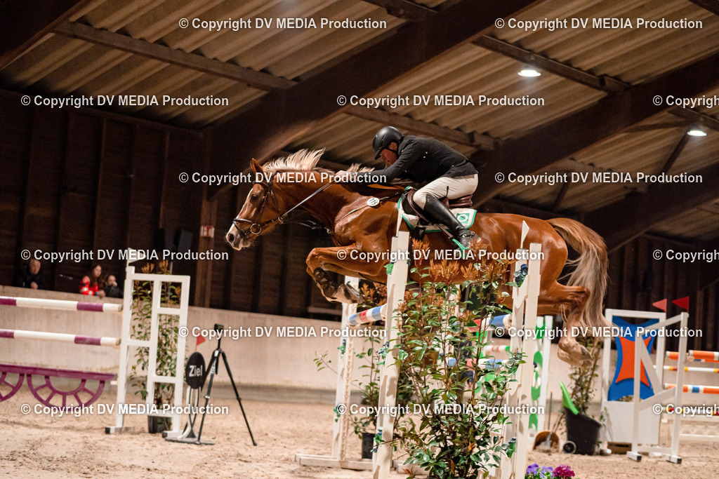 Springen Tag 2-905 | dv-media-shop - Realisiert mit Pictrs.com