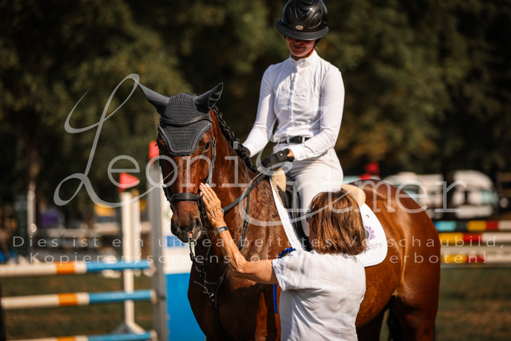 13.FrPfA00165 | Leoni Ertmer Photography - Realisiert mit Pictrs.com