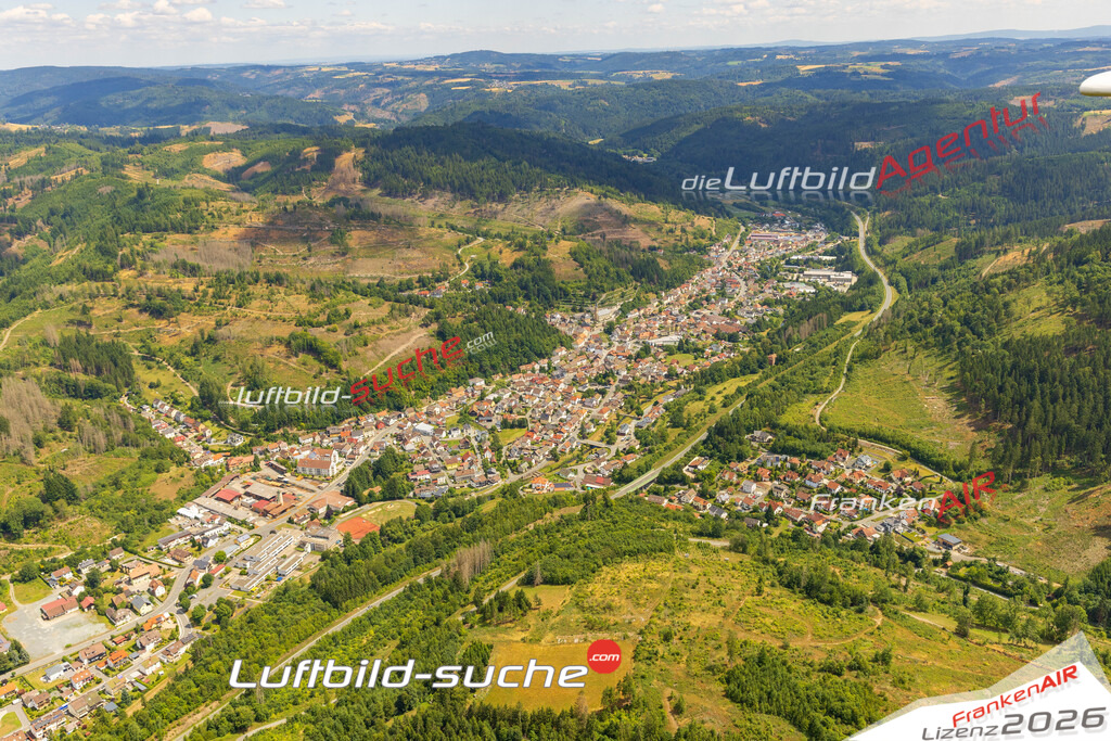Luftaufnahme von Wallenfels - Die Luftaufnahme wurde 2025 vom UL-Flugzeug heraus erstellt ( keine Drohne ) - Hochauflösende Luftaufnahme - für professionelle Ausdrucke geeignet. Die Geschenkidee !Mit Lizenz und Bildrechte bestellbar