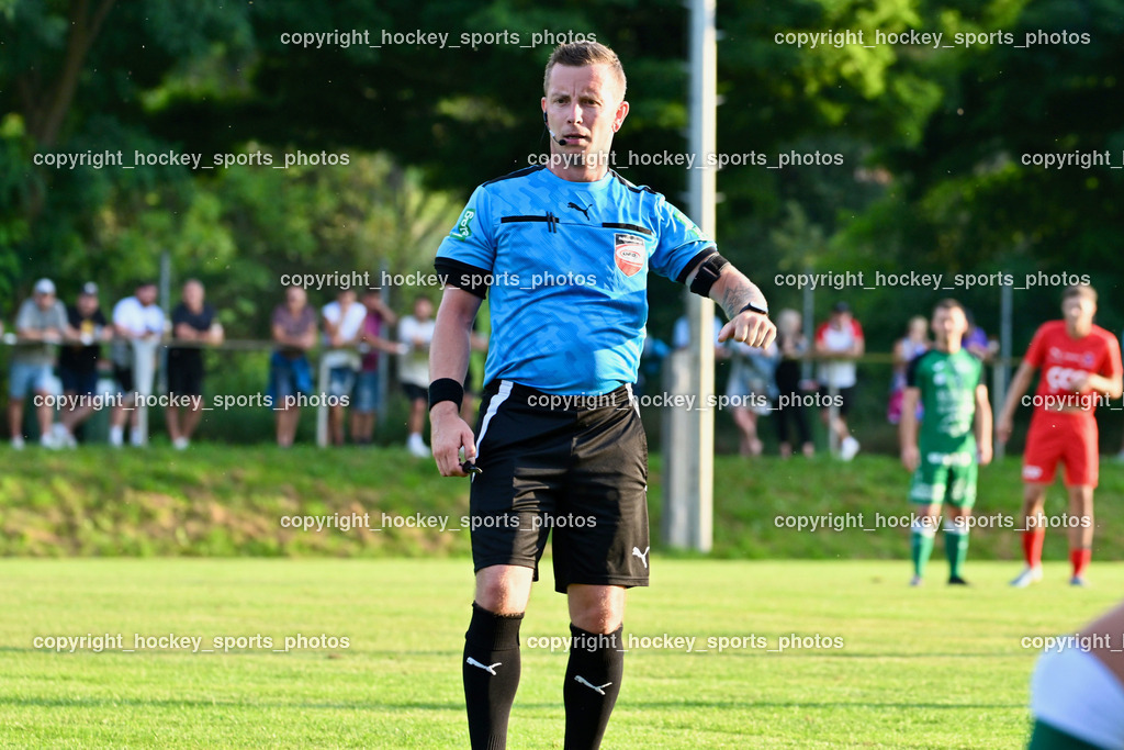 FC Lendorf vs. SC St.Veit | Christof Perchtold Referee, FC Lendorf vs. SC St.Veit, FC Lendorf vs. SC St.Veit am 17.08.2024 in Lendorf (Thomas Morgenstern-Arena), Austria, (Photo by Bernd Stefan)