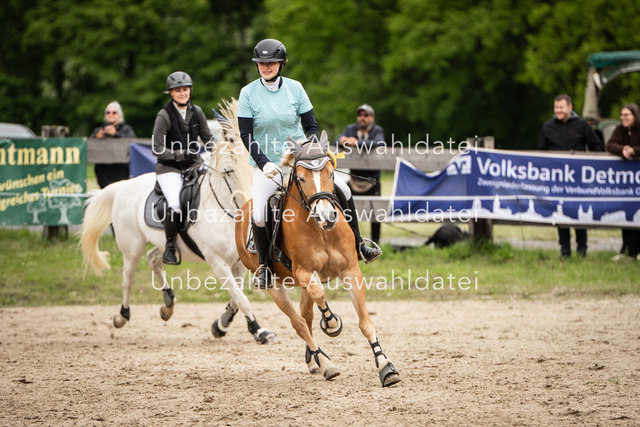 Bad_Meinberg_01358 | saradresslerfotografie - Realisiert mit Pictrs.com