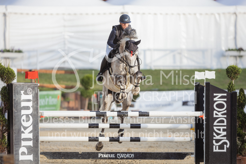 220728_BHO_ST_M1-Spr_2-827 | Deine schönsten Turniermomente als professionelle Fotos! Entdecke hochwertige Pferdesport-Fotografie im Online-Shop. Jetzt Fotos finden & bestellen!