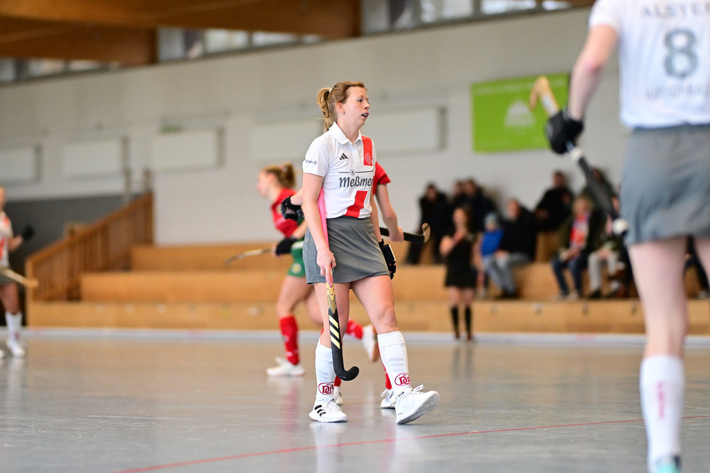 Hockey I Frauen I Saison 2024-2025 I 1. Bundesliga Nord I 5. Spieltag I Hamburger Polo Club - Der Club an der Alster | Der Sportfotograf. - Realisiert mit Pictrs.com