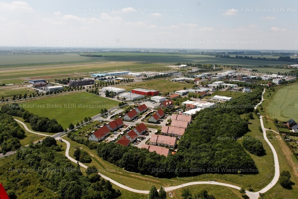 IMG_1802_optimiert_raw | Die Magdeburger Platte® - das sind die schönsten Luftbilder von Magdeburg & Sachsen-Anhalt auf Acryl, Leinwand oder zum Download. Das ist Luftbildfotografie & Luftbildaufnahmen mit Drohne & Flugzeug.  - Realisiert mit Pictrs.com