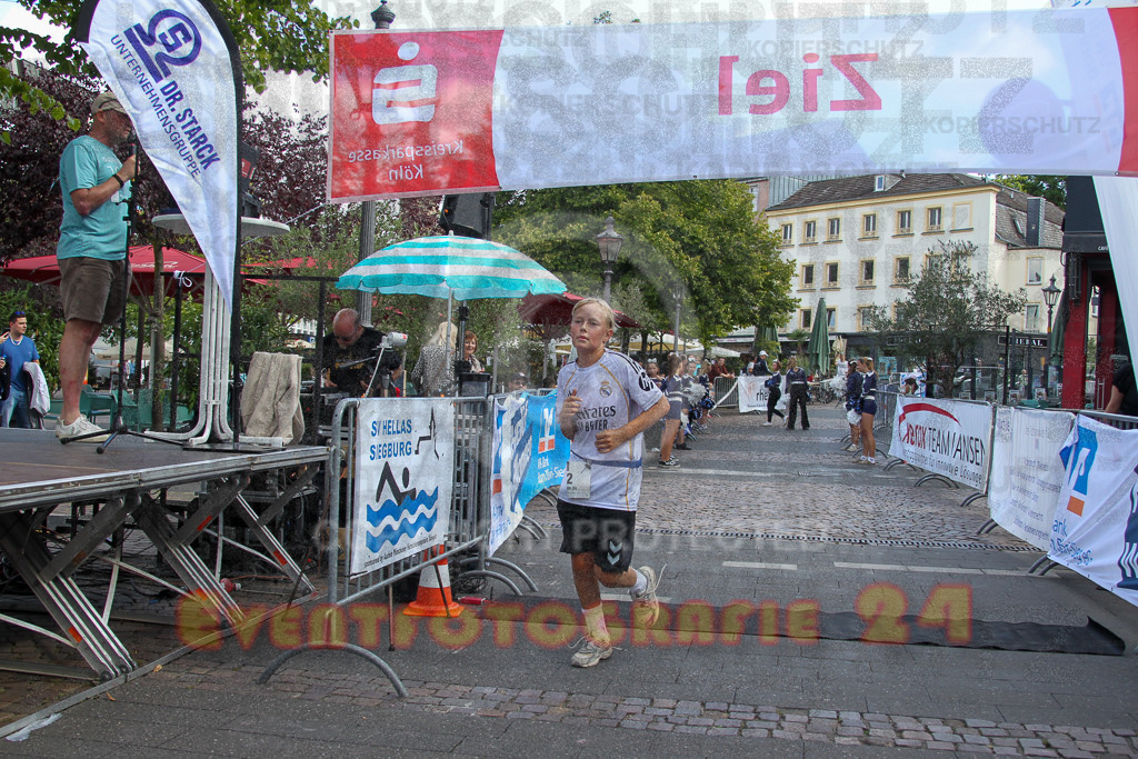 250824_1153_EV4_9108 | Sportfotografie im Rhein-Sieg Kreis, Köln, Bonn, NRW, Rheinland Pfalz, Hessen, etc. Unser Tätigkeitsfeld umfasst den Laufsport vom Volkslauf über den Marathon, Duathlon, Triathon bis zum Ultralauf wie Kölnpfad Ultra oder Schindertrail.