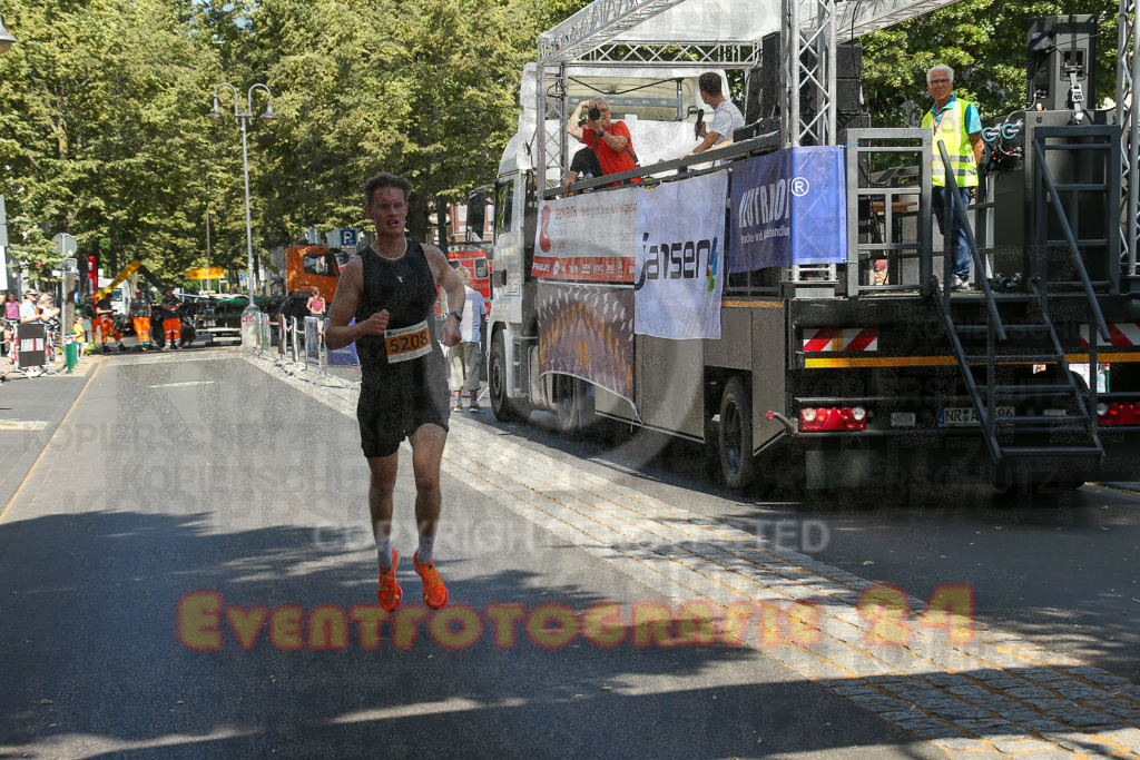 250621_1038_EX1_1993 | Sportfotografie im Rhein-Sieg Kreis, Köln, Bonn, NRW, Rheinland Pfalz, Hessen, etc. Unser Tätigkeitsfeld umfasst den Laufsport vom Volkslauf über den Marathon, Duathlon, Triathon bis zum Ultralauf wie Kölnpfad Ultra oder Schindertrail.