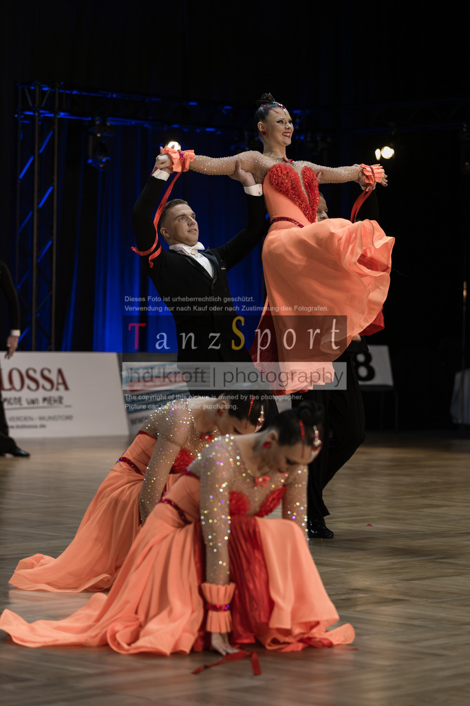 20260124_1BL_Std-Formationen_5023 | Tanzsportbilder, Standardtanz, Lateintanz, WDSF, DTV, LTVB, dancecomp, goc, hessen tanzt, blaues band der spree, walzer, tango, wiener walzer, slowfox, quickstepp, samba, rumba, cha-cha-cha, paso doble. jive, hd-kroft photography, turniertanzsport