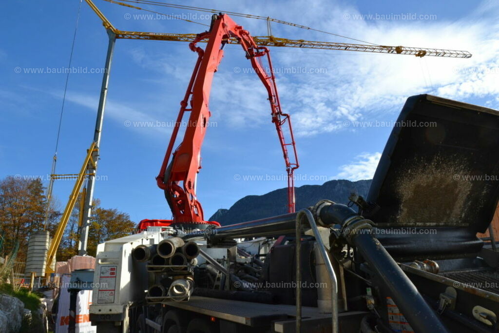 bib-lg04-betonarbeiten-0670 | Nach LV-Leistungsgruppen sortierte Detailfotos über den Bau eines Hauses. Alle Hausbau-Bilder direkt vom Urheber und Autor der Website Haus-Selber-Bauen.com
