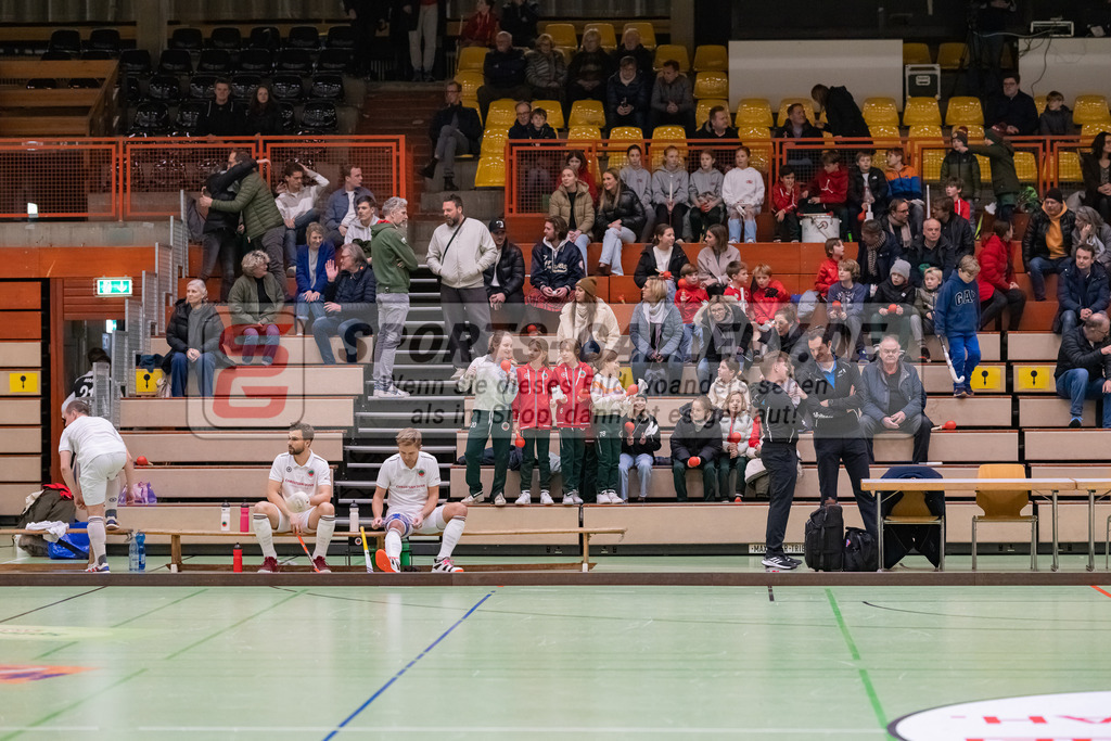 HK_20230113_102659 | 1. Bundesliga ( Halle ) Herren Crefelder HTC - DSD Düsseldorf am 13.1.2023 Crefelder HTC  ( CHTC ) Halle Glockenspitz , Krefeld , Zuschauer
