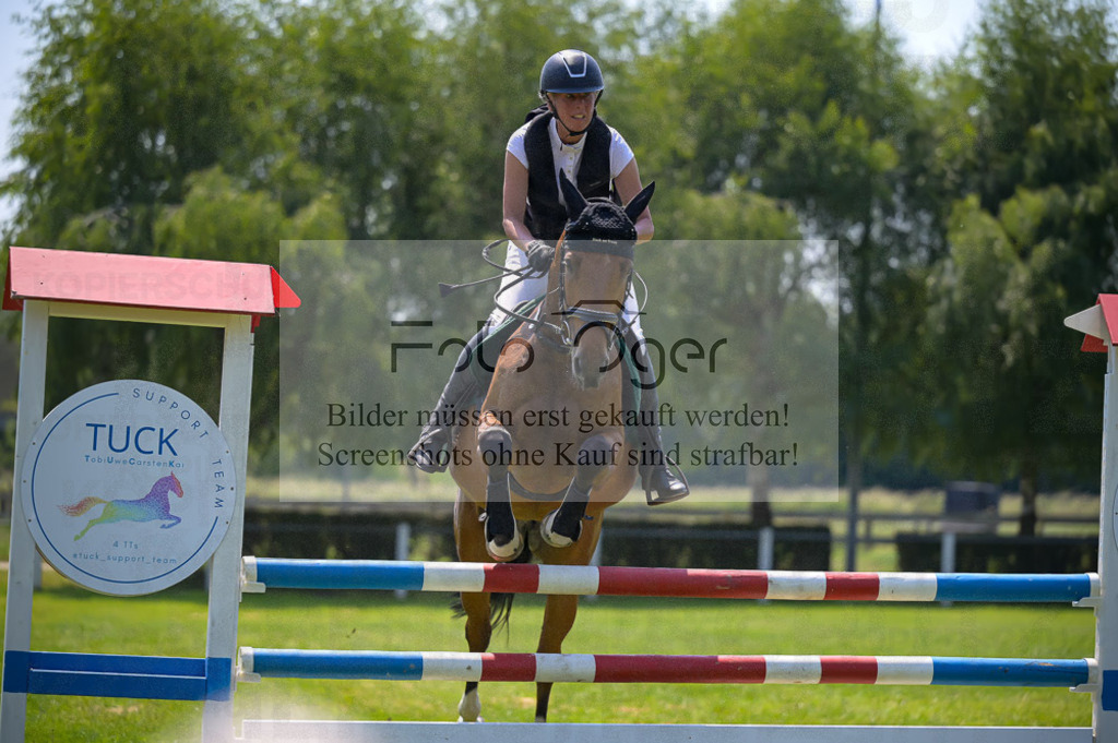 Reitturnier Voxtrup | Entdecke hochwertige Reitturnierfotos von Foto Oger. Professionell, emotional und authentisch – jetzt Lieblingsmomente im Shop bestellen.Deutschlandweite Turnierfotografie. - Realisiert mit Pictrs.com