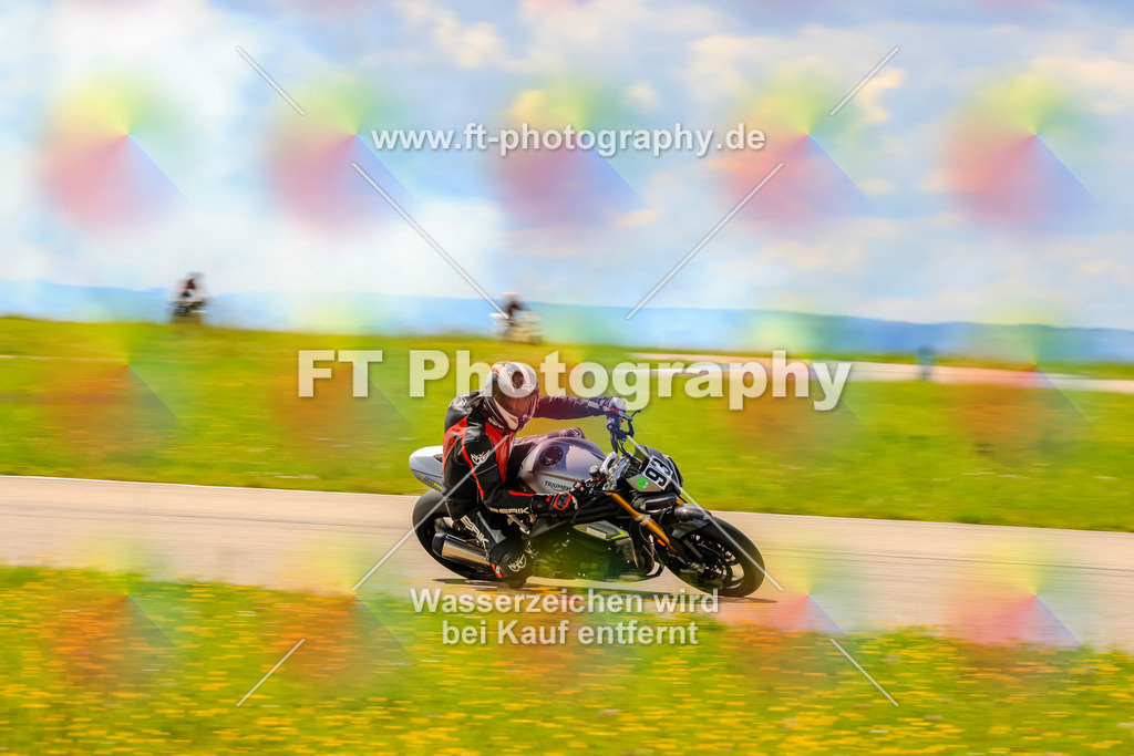 MotoTeam-0498 | Hier findet Ihr Bilder von Touristenfahrten auf der Nürburgring Nordschleife oder von anderen Veranstaltungen die ich besucht habe. Viel Spass beim Durch Schauen 