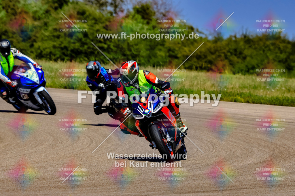 011-3311 | Hier findet Ihr Bilder von Touristenfahrten auf der Nürburgring Nordschleife oder von anderen Veranstaltungen die ich besucht habe. Viel Spass beim Durch Schauen 