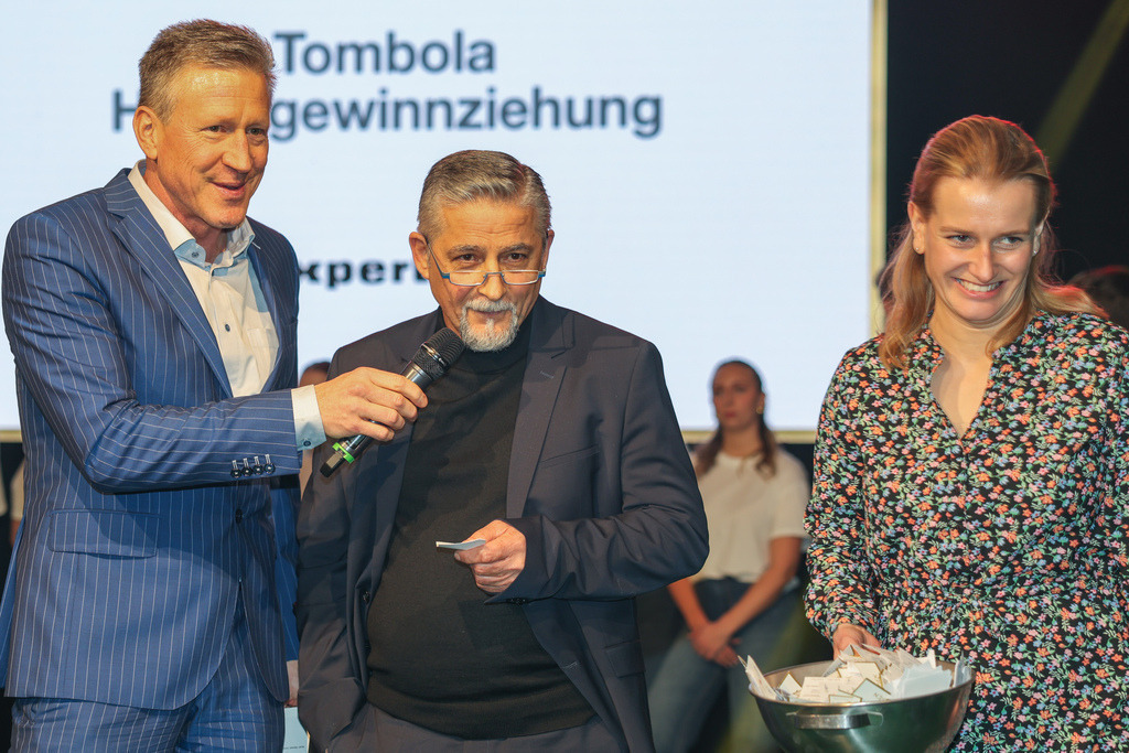 top-top.de250214-280 | Die 3. Weseler SportNacht, die große Sportgala mit Ehrungen der Weseler Sportler des Jahres 2024 findet am Freitag, den 14.02.2025 im Festzelt an der Rheinpromenade statt.Foto: Erwin Pottgiesser