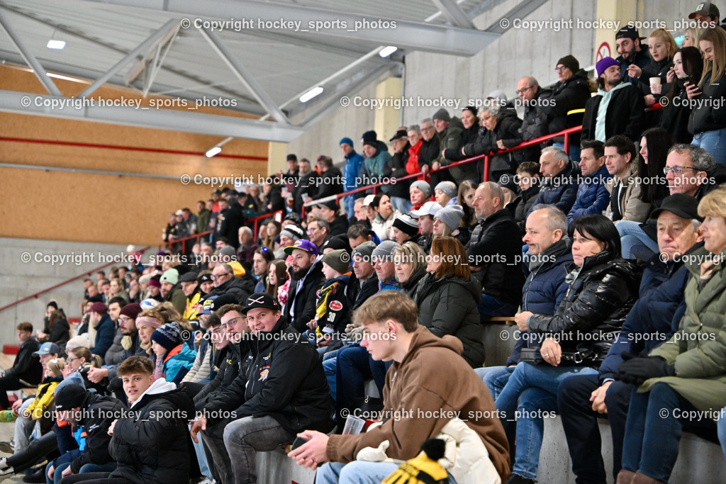EC Hornets Spittal vs. USC Piraten Velden 18.2.2024 | Besucher Eishalle Spittal an der Drau, EC Hornets Spittal vs. USC Piraten Velden 18.2.2024, EC Hornets Spittal vs. USC Piraten Velden 18.2.2024 am 18.02.2024 in Spittal an der Drau (Eissportzentrum Spittal), Austria, (Photo by Bernd Stefan)