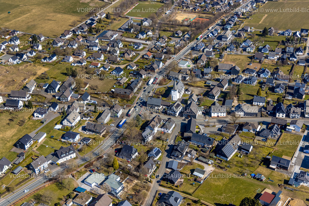 HB-Brilon220303109 | Luftbild, Ortsansicht und kath Kirche St. Johannes Baptist in Altenbüren, Brilon, Sauerland, Nordrhein-Westfalen, Deutschland