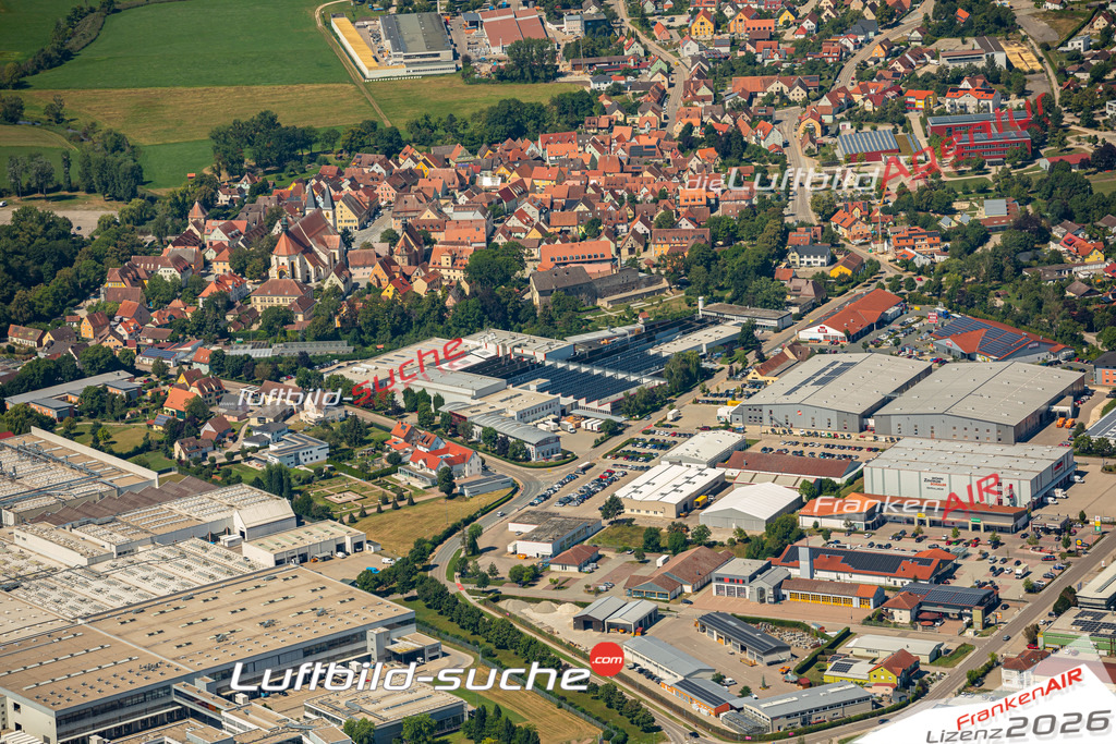 Das Luftbild zeigt :  Herrieden - Die Luftaufnahme wurde 2024 vom UL-Flugzeug aus erstellt ( keine Drohne ) - Hochauflösende Luftaufnahme - Für grossformatige Ausdrucke geeignet. Die Geschenkidee !Mit Lizenz und Bildrechte bestellbar