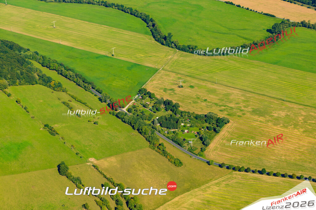 Luftbild der Stadt Vachdorf - Das Luftbild wurde 2025 vom UL-Flugzeug heraus erstellt ( keine Drohnenaufnahme ) - Hochauflösende Luftaufnahme - für Wandbilder und großformatige Ausdrucke geeignet. Das besondere Geschenk!Hier alle&nbsp;Infos zur Lizenzierung der LuftaufnahmeWir fliegen auch dieses Jahr wieder in Ihre Region um Luftbilder zu erstellen.- Luftbild anfragen