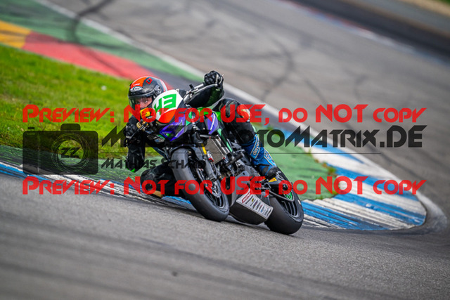 MaZZes_FotoMatrix_220925_1516 | TWIN CUP