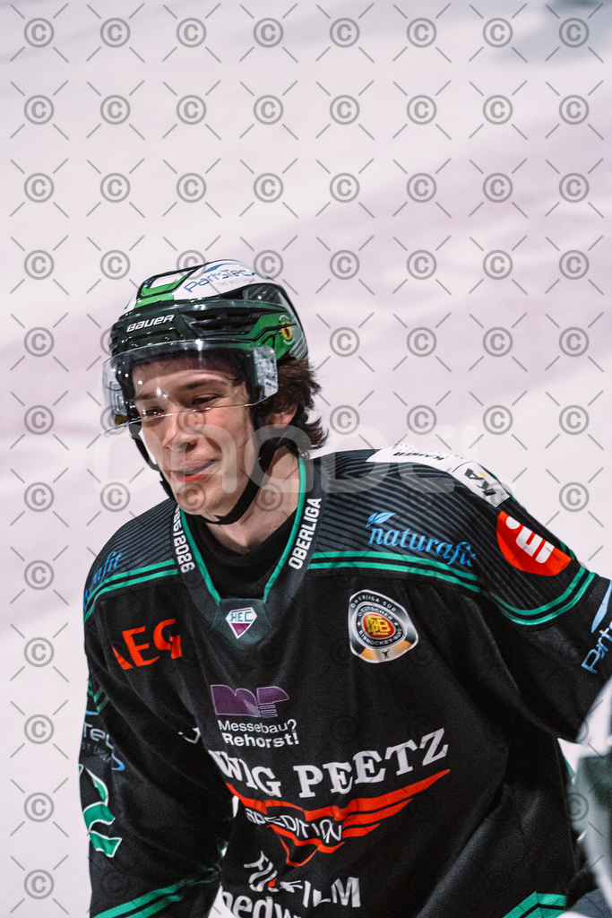 Alligators_vs_Hannover_PO_10_03_2026-27 | Höchstadt Alligators Fotogalerie: Eishockey-Action aus Franken. Professionelle Spielfotos, Portraits & Stadionbilder zum Download. Jetzt entdecken! - Realisiert mit Pictrs.com
