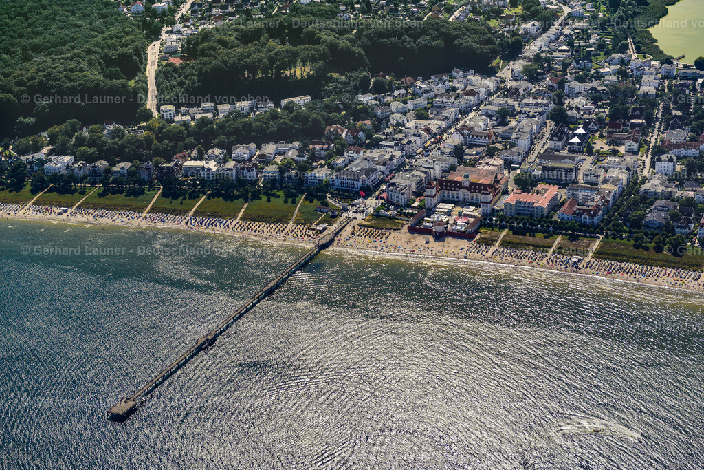 3637819 | BINZ 25.08.2016 Stadtansicht des Innenstadtbereiches mit Strand und Seebrücke in Binz im Bundesland Mecklenburg-Vorpommern, Deutschland. // City view on down town with Strand and Seebruecke in Binz in the state Mecklenburg - Western Pomerania, Germany. Foto: Gerhard Launer