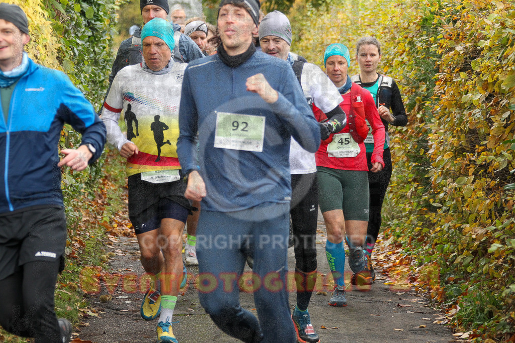251026_1006_EV4_4208 | Sportfotografie im Rhein-Sieg Kreis, Köln, Bonn, NRW, Rheinland Pfalz, Hessen, etc. Unser Tätigkeitsfeld umfasst den Laufsport vom Volkslauf über den Marathon, Duathlon, Triathon bis zum Ultralauf wie Kölnpfad Ultra oder Schindertrail.