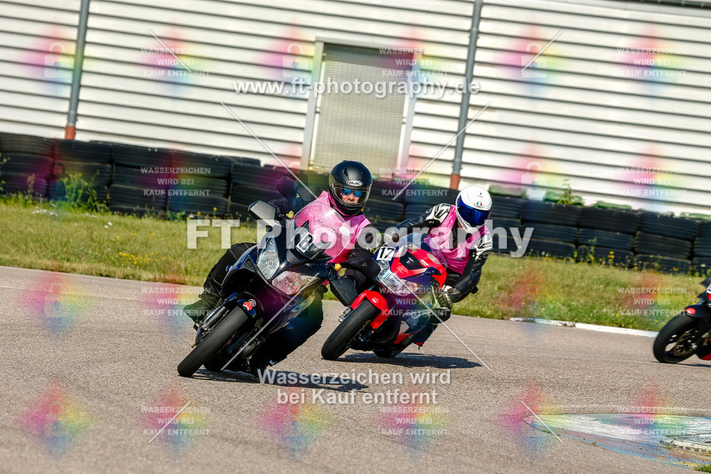 Chambley Juli-0366 | Hier findet Ihr Bilder von Touristenfahrten auf der Nürburgring Nordschleife oder von anderen Veranstaltungen die ich besucht habe. Viel Spass beim Durch Schauen 