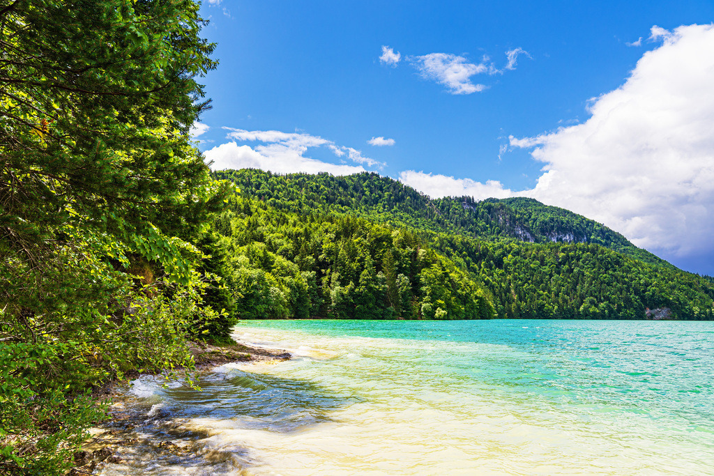 Blick auf den Weißensee bei Füssen im Allgäu | Blick auf den Weißensee bei Füssen im Allgäu.