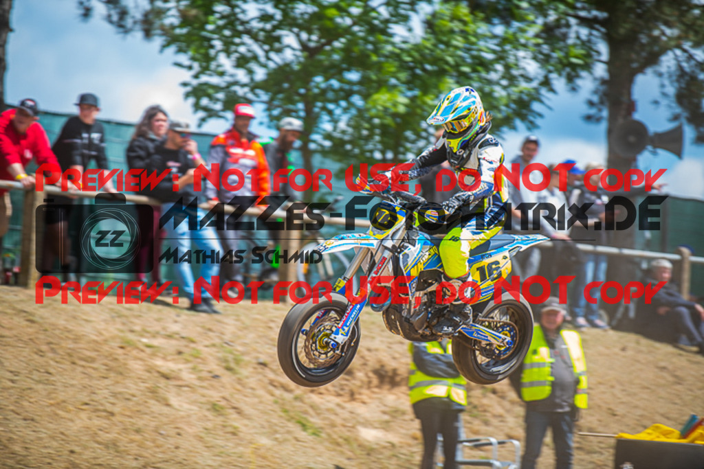 MaZZes_FotoMatrix_220528_4227 | Fotograf Mathias Schmid
Sportfotograf,
Eventfotograf,
Hochzeitsfotograf,
Portraitfotograf